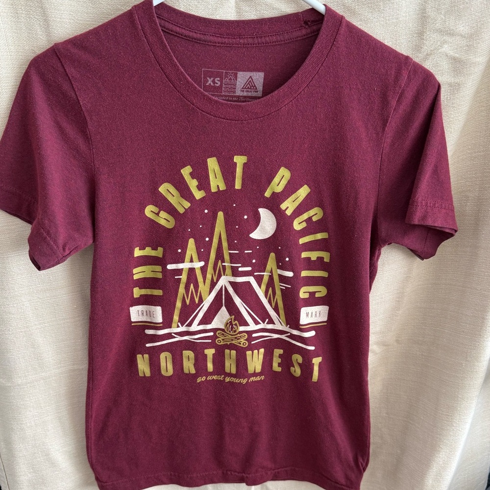 Burgundy T-Shirt "The Pacific Northwest "GUC